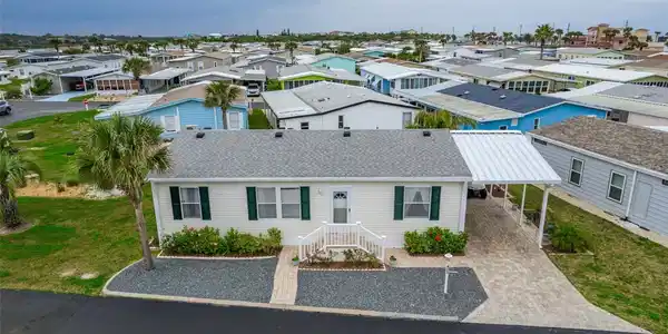 255 SEABREEZE DRIVE