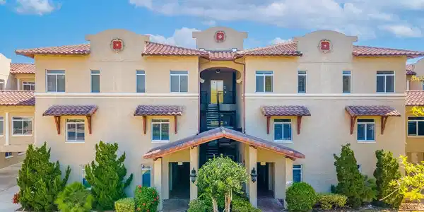 112 CLUB HOUSE DRIVE