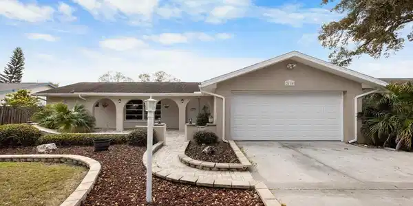 2115 FLAMINGO PLACE