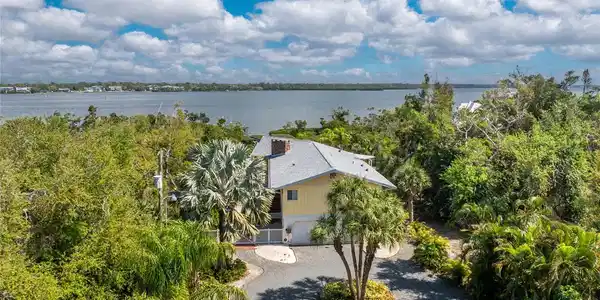 7535 MANASOTA KEY ROAD