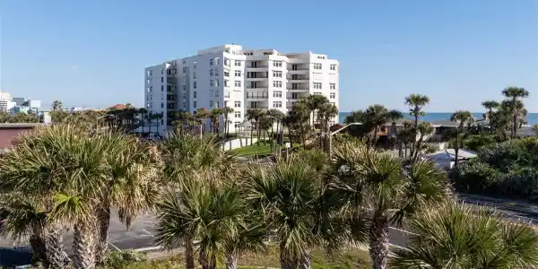 395 S ATLANTIC AVENUE