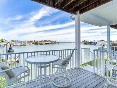 109 YACHT CLUB CIRCLE