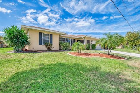1290 LAKESIDE DRIVE
