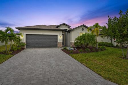 1824 SADDLEWOOD CIRCLE