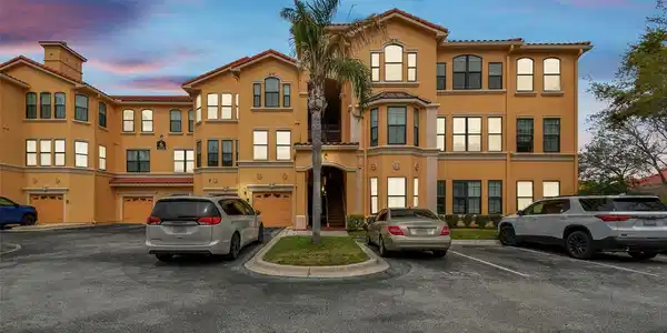 2724 VIA MURANO
