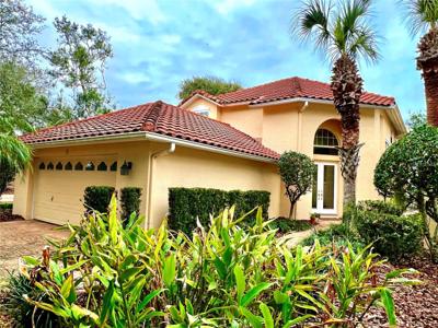 8 LAGUNA COURT