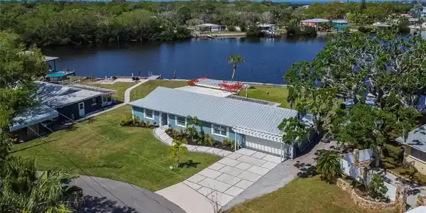2623 MANATEE HARBOR DRIVE