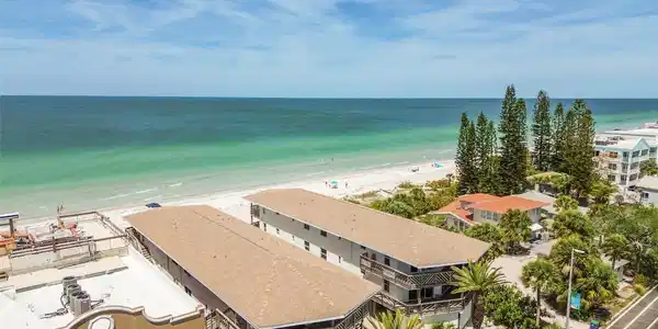 12 GULF BOULEVARD