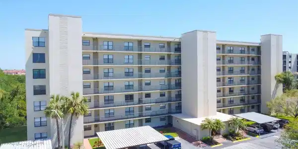 900 COVE CAY DRIVE