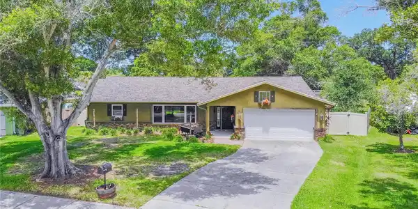 2128 FLAMINGO PLACE