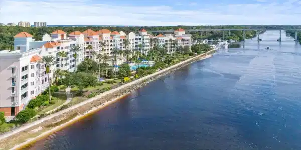 102 YACHT HARBOR DRIVE