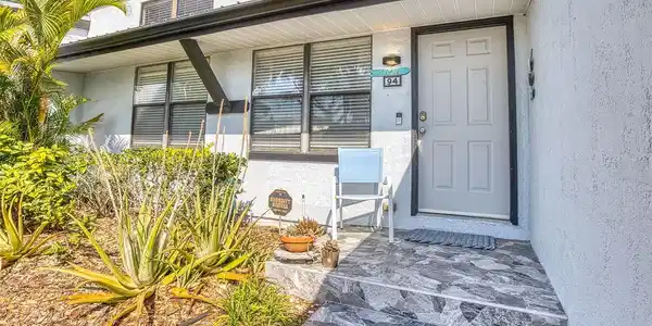 94 HEATHER POINT COURT