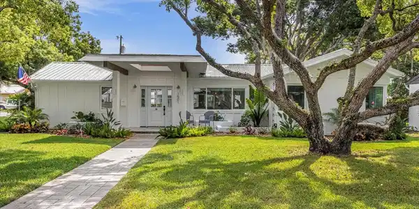 1501 PALMETTO STREET