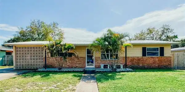 943 HUNTER PARK PLACE