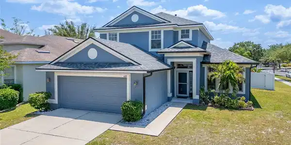 428 HALIFAX BAY COURT