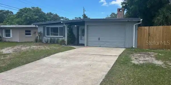 1571 SHIRLEY PLACE