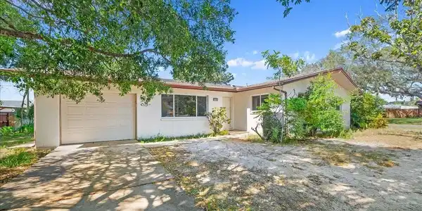 13705 JAMAICA DRIVE