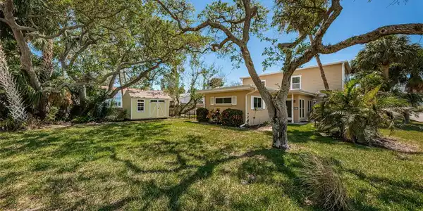 2608 BAY BOULEVARD