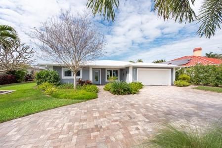10118 YACHT CLUB DRIVE