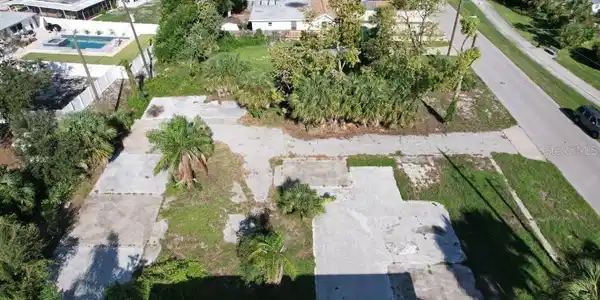 628 GOLF DRIVE