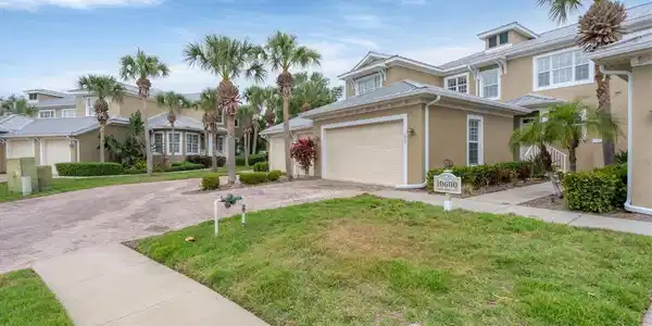 10600 LEMON CREEK LOOP