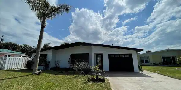 30 CAMELLIA DRIVE