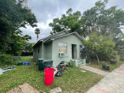 824 MULBERRY STREET