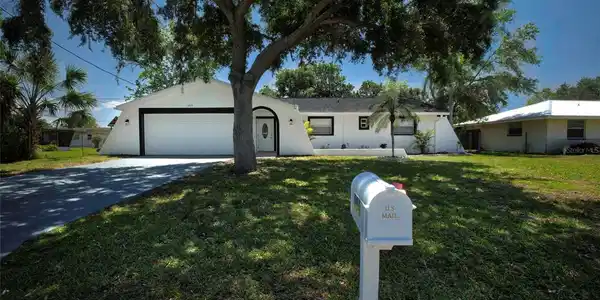 504 FIREFLY LANE