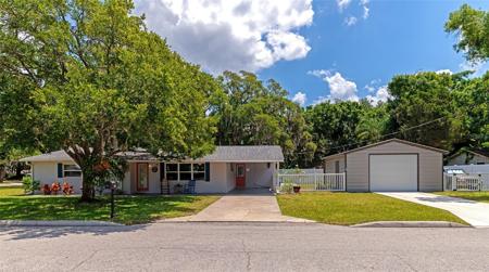 620 17TH AVENUE W