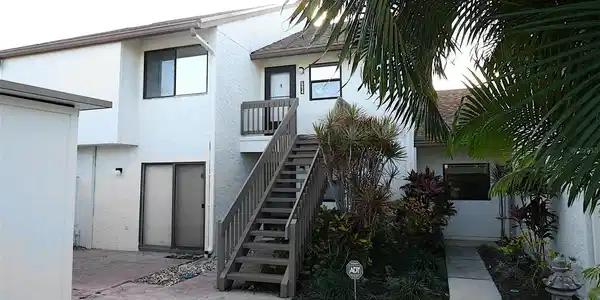 694 BIRD BAY DRIVE W