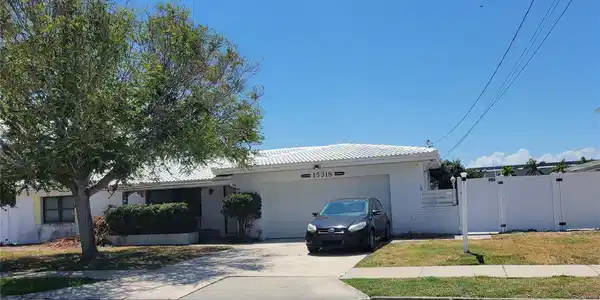 15318 HARBOR DRIVE
