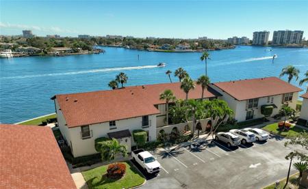 525 PLAZA SEVILLE COURT