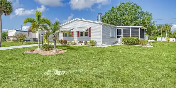 1306 KINGFISHER DRIVE
