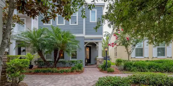 319 VISTA CRUISER LANE