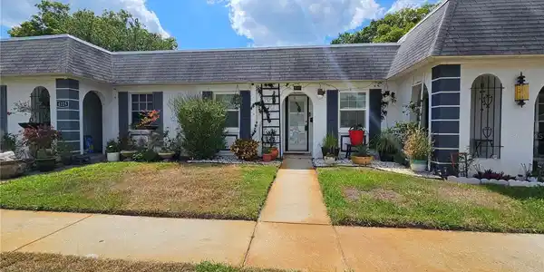 4227 REDCLIFF PLACE