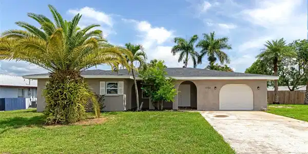 1302 OVERBROOK ROAD
