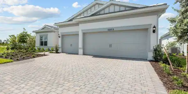 10373 SUN ISLE DRIVE