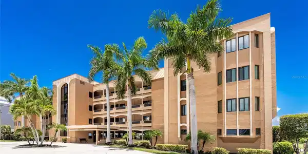 1601 PARK BEACH CIRCLE