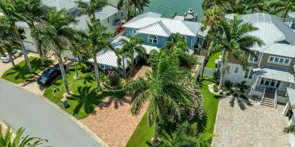 407 BATH CLUB BOULEVARD N