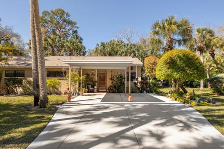 4975 VILLAGE GARDENS DRIVE