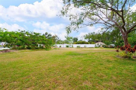 PINELAND AVENUE