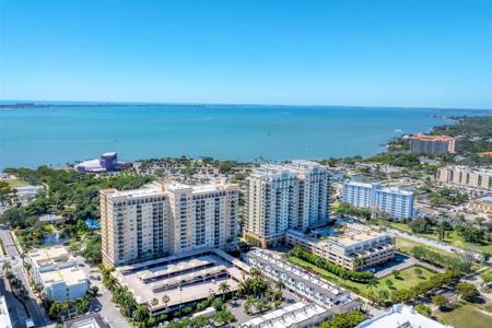 750 N TAMIAMI TRAIL