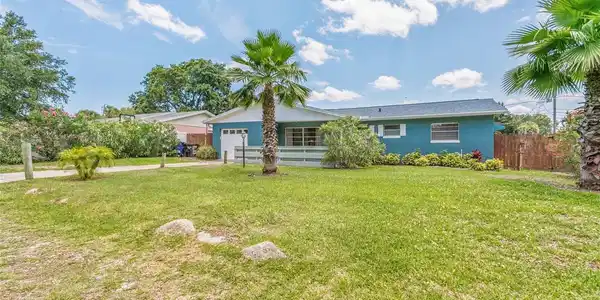 11 SEA PARK DRIVE