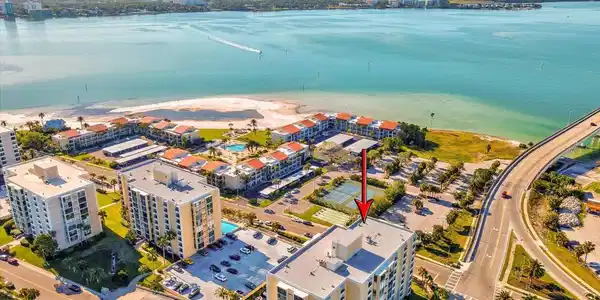 800 S GULFVIEW BOULEVARD