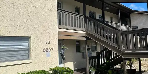 5207 TURQUOISE LANE