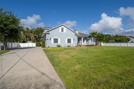 2575 S COURTENAY PARKWAY