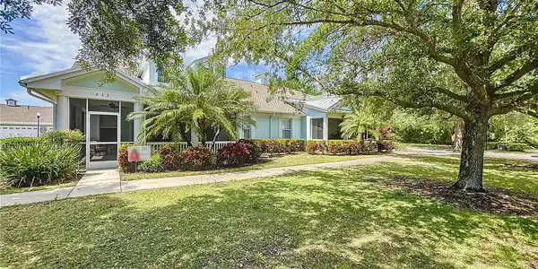 233 BREAKERS LANE