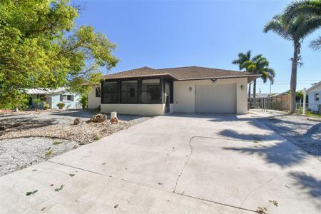 2507 SANDY LANE