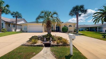 7 COLLINGVILLE COURT