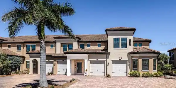10055 CROOKED CREEK DRIVE